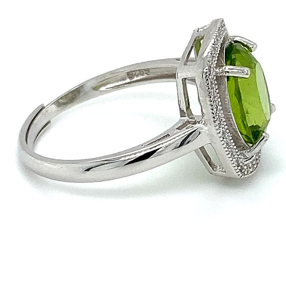Peridot 3.65ct White Gold Finish Solid Silver Ring - Picture 3 of 6